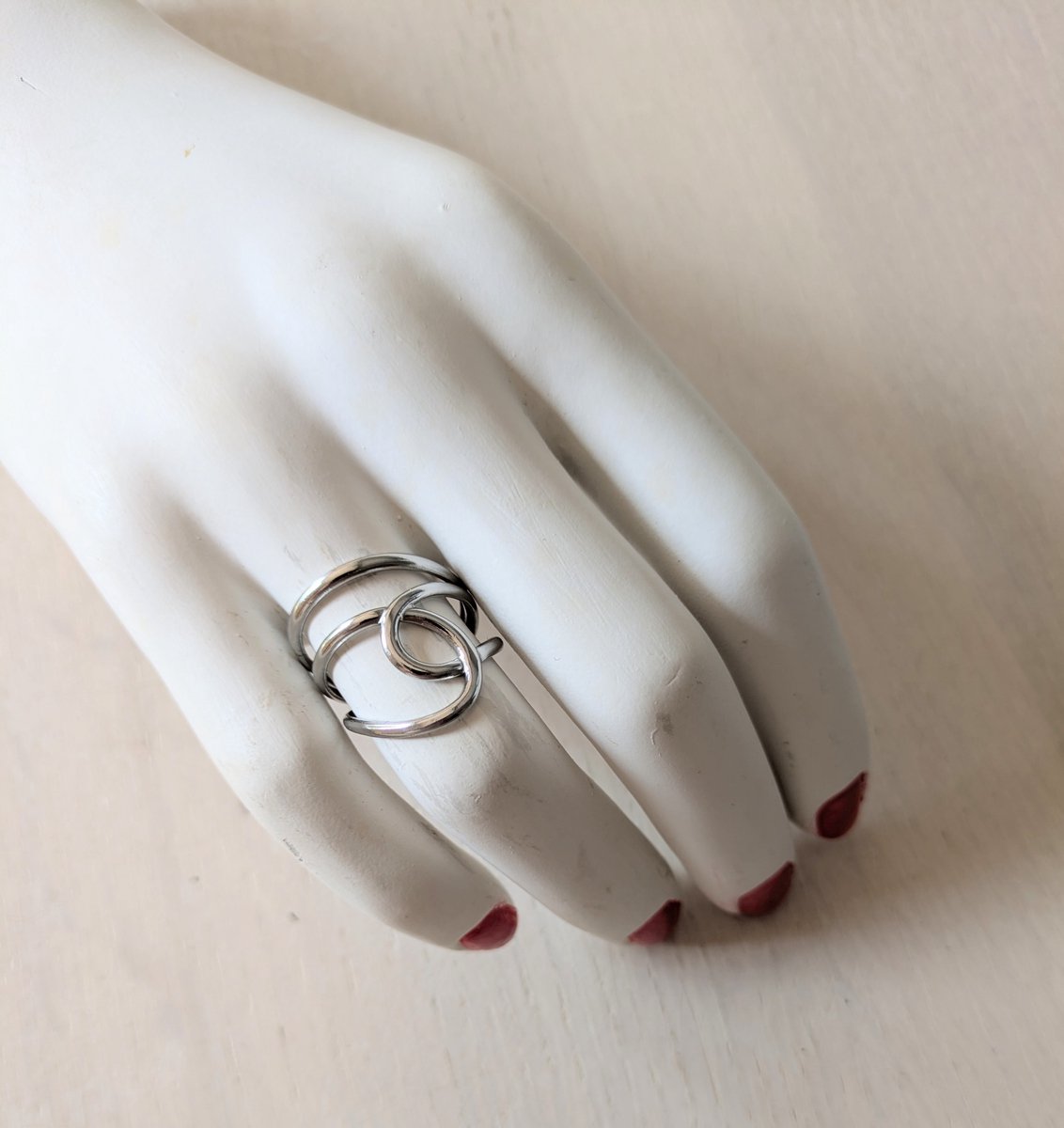 M-apART-chirurgisch-staal-abstracte-ring-zilverkleurig-open maat 19
