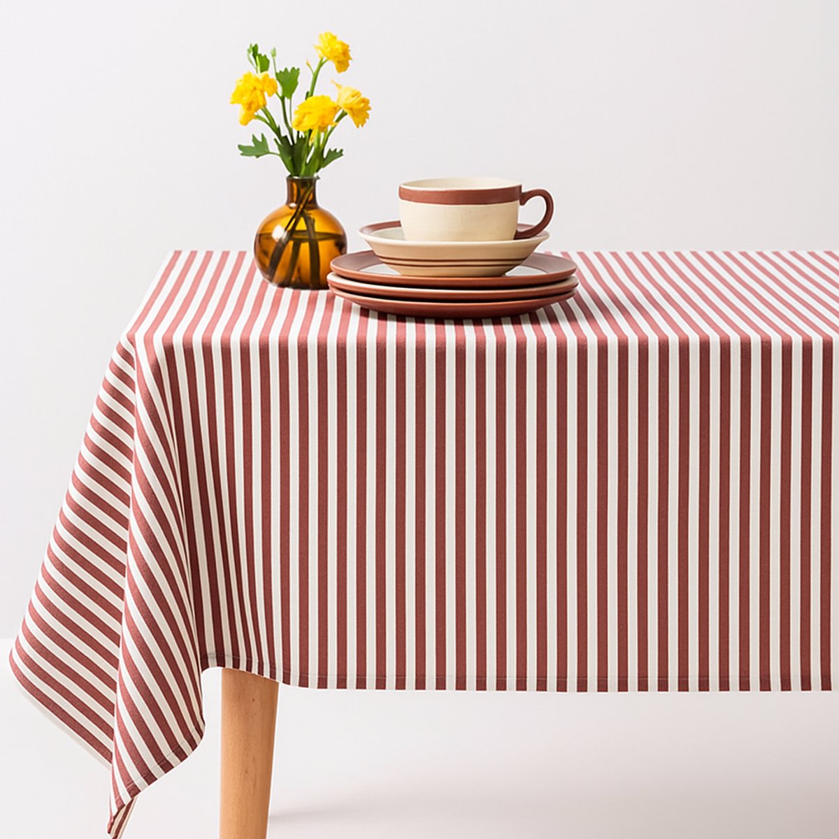 Vlekbestendig Tafelkleed – Stijlvol, Fris & Praktisch rood katoenen tafellaken streep 160 x 160 stone red