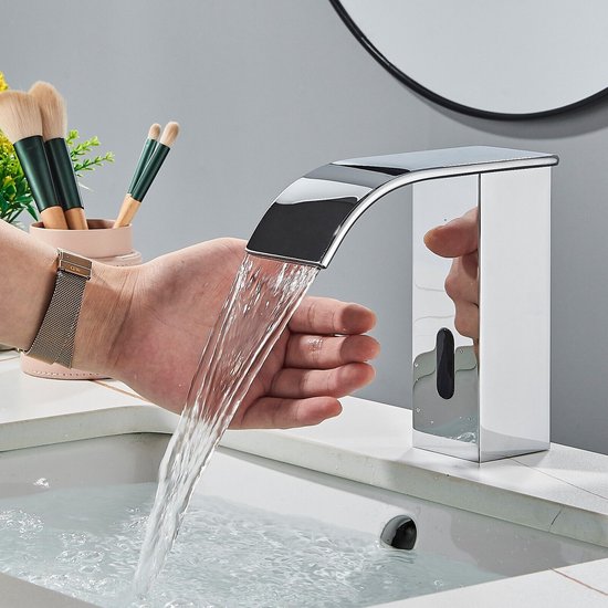 Sensorkraan voor badkamer en keuken, wastafelarmatuur van roestvrij staal, contactloze automatische mengkraan met temperatuurregeling voor wastafel (zwart Sensorkraan voor badkamer en keuken, wastafelarmatuur van roestvrij staal, contactloze automatische mengkraan met temperatuurregeling voor wastafel (zwart