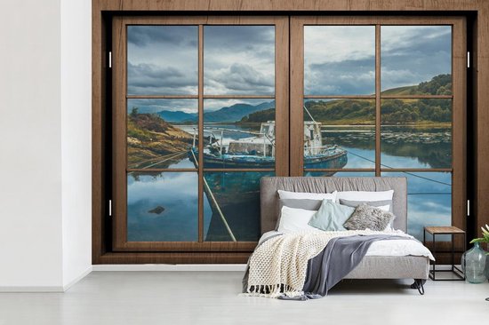Behang - Fotobehang Doorkijk - Boot - Water - Breedte 360 cm x hoogte 240 cm