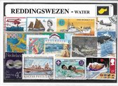 Reddingsbrigade - water – Luxe postzegel pakket (A6 formaat) : collectie van verschillende postzegels van het reddingswezen – kan als ansichtkaart in een A6 envelop - authentiek cadeau - kado - geschenk - kaart - duikers - boten - hulp - nood