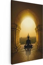 Artaza Canvas Schilderij Man Doet Yoga In Een Boeddha Tempel - 40x60 - Poster Foto op Canvas - Canvas Print