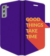 Samsung Galaxy S21 Telefoonhoesje - Portemonneehoesje  - Met pasjeshouder - Met Quote - Good Things - Paars