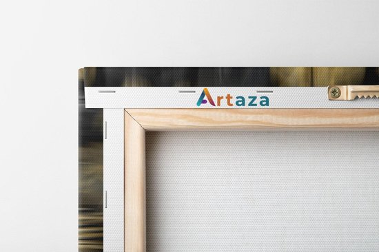 Achterkant van een Artaza canvas met ophangsysteem.