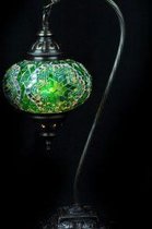 Hangemaakte Turkse lamp Oosterse boogmodel 45 met groene mozaïek galzen bol