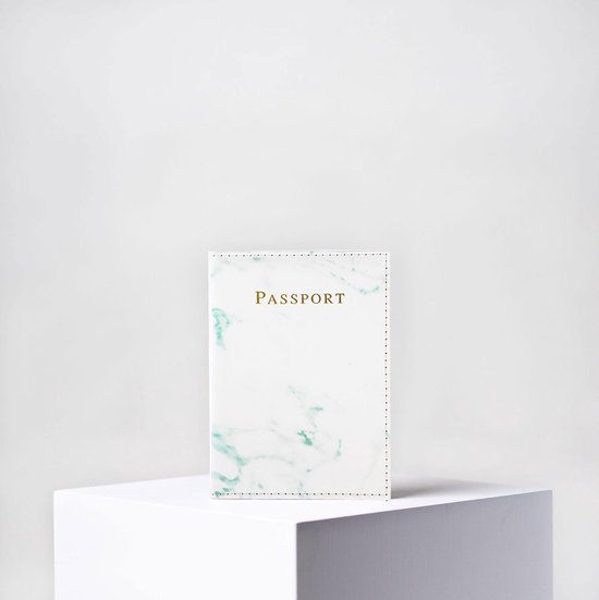 Paspoort Hoes - Paspoort Cover Marmer Groen – Kunstleer – Inclusief pashouder – Spatwaterdicht - Thousandtravelmiles