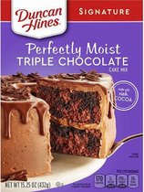 Duncan Hines Perfectly Moist Triple Chocolate 432g
