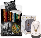 Harry Potter Dekbedovertrek- Katoen- 1persoons- 140x200- Dekbed Banners Hogwarts school, incl. Golden Snitch Lamp