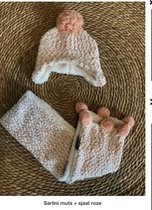 Sarlini babymuts + sjaal roze 6-12 maanden