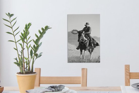 Peinture sur toile Un cow-boy sur un cheval gris ciel - noir et blanc - 20x30 cm - Décoration murale