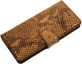 Made-NL vijf pasjes (iPhone 12 Pro Max) book case Beige reliëf Slangenprint leer schijfmagneet