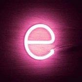 Neonkleurige letter LED Ledkia Brief E Roze 3W