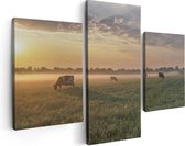 Artaza Canvas Schilderij Drieluik Koeien In De Wei Tijdens Zonsopkomst  - 90x60 - Foto Op Canvas - Canvas Print