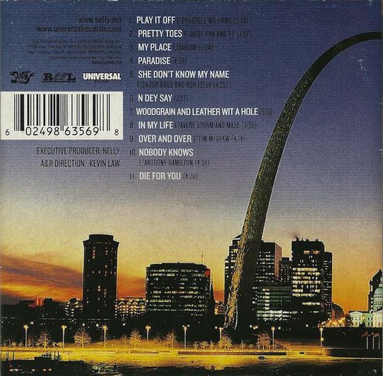 Achterkant van de Nelly 'Suit' CD, met tracklist en foto van St. Louis skyline met de Gateway Arch.