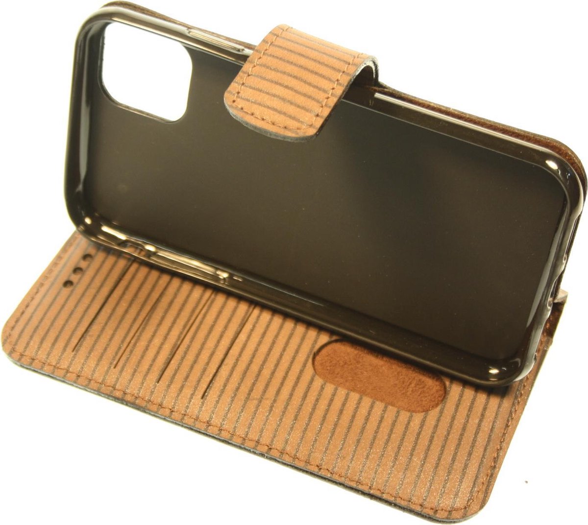 Made-NL Handgemaakte iPhone 7P/8P book case relief strepen bruin met subtiele glitters motive leer hoesje