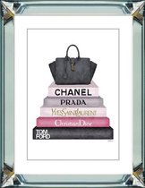 Schilderij 50 x 60 cm - Spiegellijst met prent - Yves Saint Laurent tas met boeken van luxe modemerken - prent achter glas