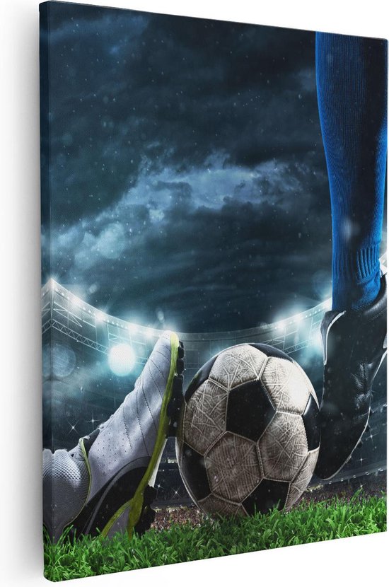 Artaza Canvas Schilderij Voetbal Sliding Op De Bal In Het Stadion - 80x100 - Groot - Foto Op Canvas - Canvas Print