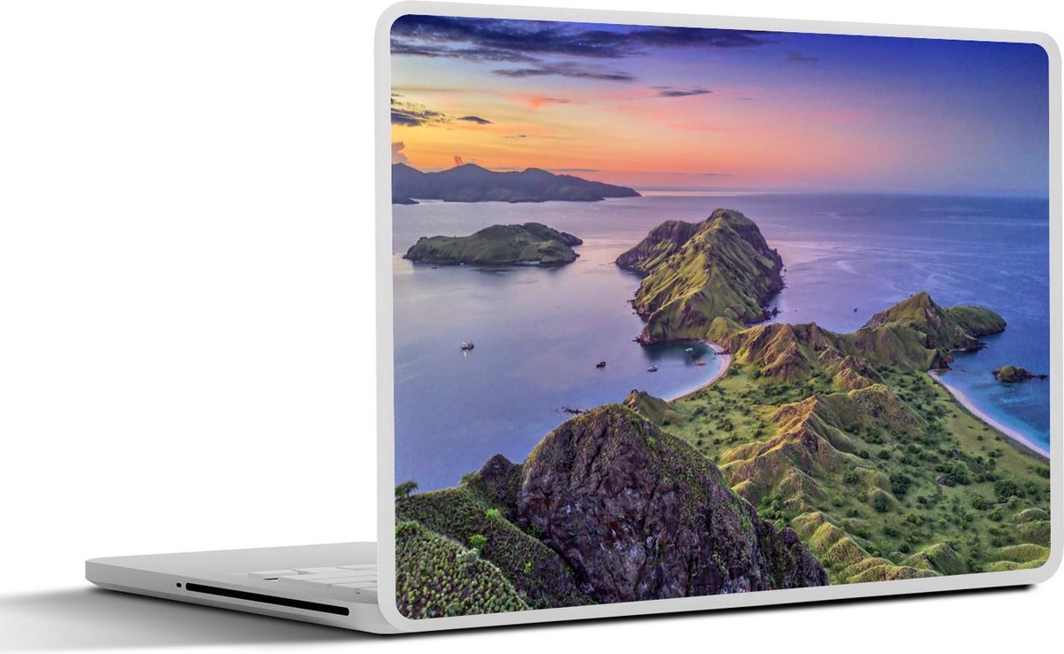Afbeelding van product SleevesAndCases  Laptop sticker - 15.6 inch - Smalle eilanden van het nationaal park Komodo