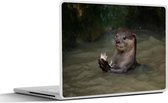 Laptop sticker - 15.6 inch - Otter met voedsel in het water - 36x27,5cm - Laptopstickers - Laptop skin - Cover