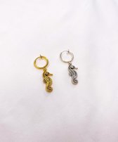 Seahorse - goudkleurig - klipoorbellen.com - clip on oorbellen - oorbellen zonder piercing - oorclip - klemoorbel - nepoorbel