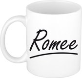 Romee naam cadeau mok / beker sierlijke letters - Cadeau collega/ moederdag/ verjaardag of persoonlijke voornaam mok werknemers