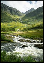 Poster van een rivier omringd door bergen in Schotland - 30x40 cm