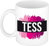 Tess  naam cadeau mok / beker met roze verfstrepen - Cadeau collega/ moederdag/ verjaardag of als persoonlijke mok werknemers