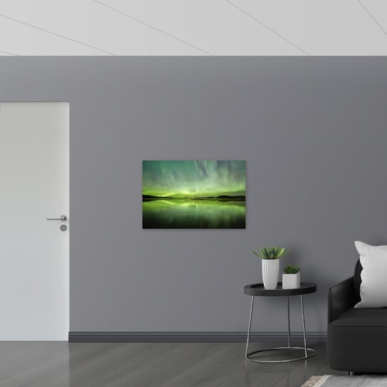 Hout - Fel Noorderlicht boven Meer - 90x60 cm - 9 mm dik - Foto op Hout (Met Ophangsysteem)