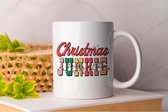 Mok Christmas Junkie - Christmas - Gift - Cadeau - HolidaySeason - MerryChristmas - ChristmasTree - WinterWonderland - SeasonsGreetings - HolidayCheer - HappyHolidays