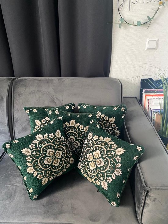 Set de 5 Housses de coussin tissées brodées de Luxe pour les prochaines fêtes de fin d’année | Coussins 38 x 38 cm| Produit de qualité du Pakistan | Des housses de coussin douillettes à offrir