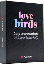 PumPum® Lovebirds – Relatiespel voor Koppels met 110 intieme vragen – Nederlands & Engels vragenspel