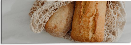 Dibond - Verse Broodjes in Gehaakt Tasje - 90x30 cm Foto op Aluminium (Met Ophangsysteem)