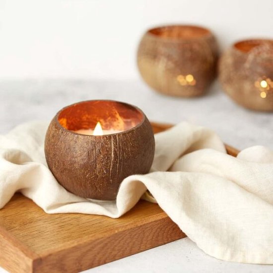 Coconut shell candle - Geurkaars - Citrus/ Limoen - Kokosnoot - Sojawas - Kado in zak - Giftbag - Cadeauzakje - Biologisch katoen - Vegan - Duurzaam
