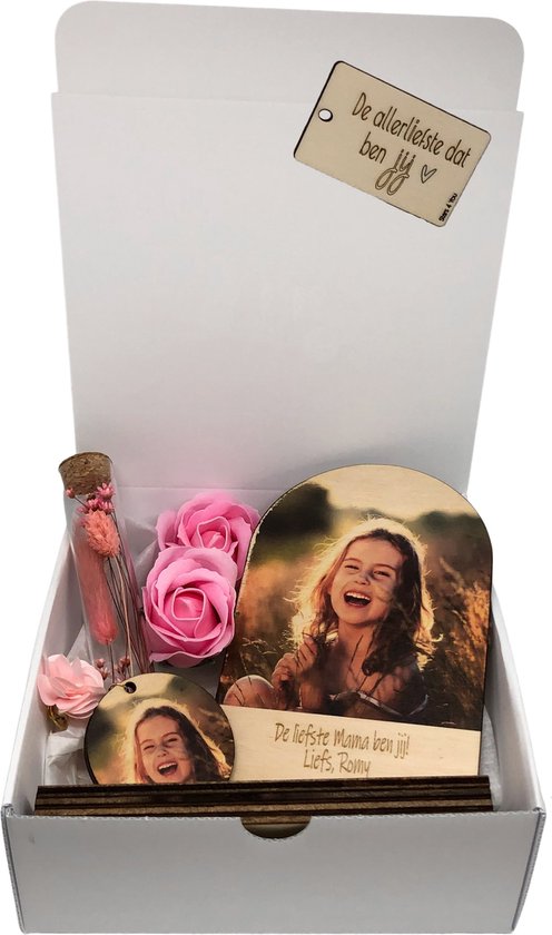 Geschenkbox FOTO op hout | roze | eigen tekst | gepersonaliseerd | droogbloemen | liefste meter | meter vragen | meter worden | peettante vragen | peettante worden | cadeau | geschenkdoos | giftbox