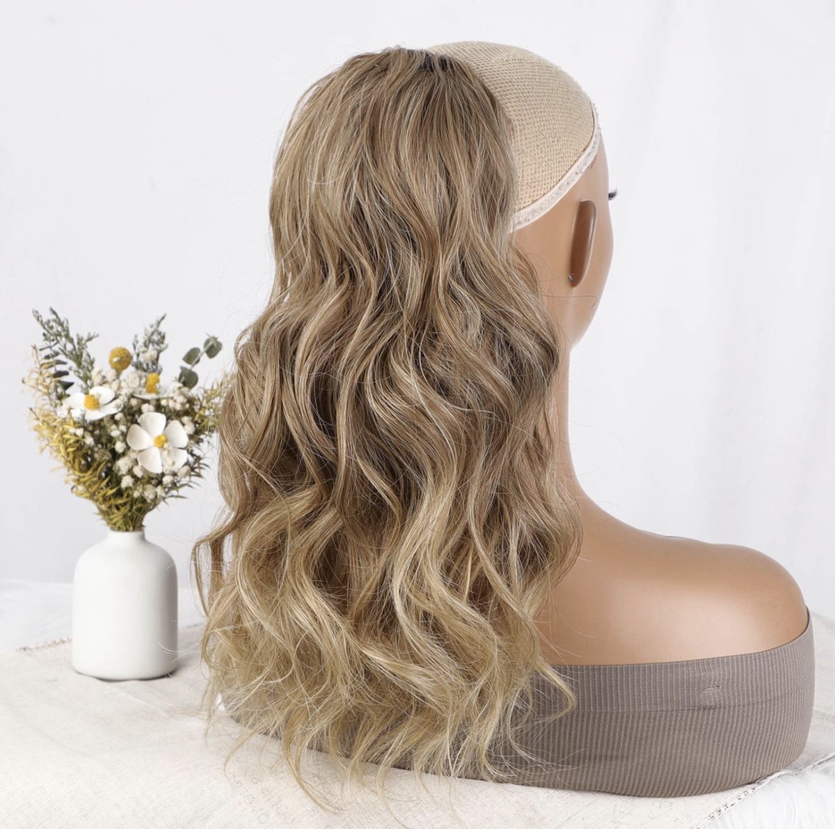 Miss Ponytails - Bodywave ponytail extentions - 14 inch - Blond T10/613 - Hair extentions - Haarverlenging