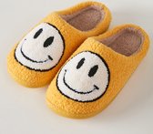 Pantoffel | unisex | smiley print | zwart geel | geel wit | maten 37 t/m 43