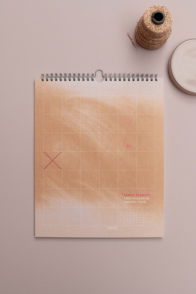 Tinne+Mia - Family planner 2024 - Biscuit