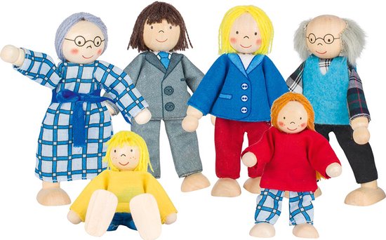 Een set van zes Goki poppen, waaronder twee oudere poppen met bril, twee volwassenen en twee kinderen. De poppen dragen diverse kleding, zoals een blauw-wit geruite jurk, grijs pak en rode trui.