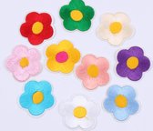 Bloemen Patches - Mix van 10 - Bloemen Strijk Embleem - Stof en strijk applicatie - Patchwork - Bloemetjes - Patch - Strijkembleem - Versiering voor op kleding - Leuk cadeau