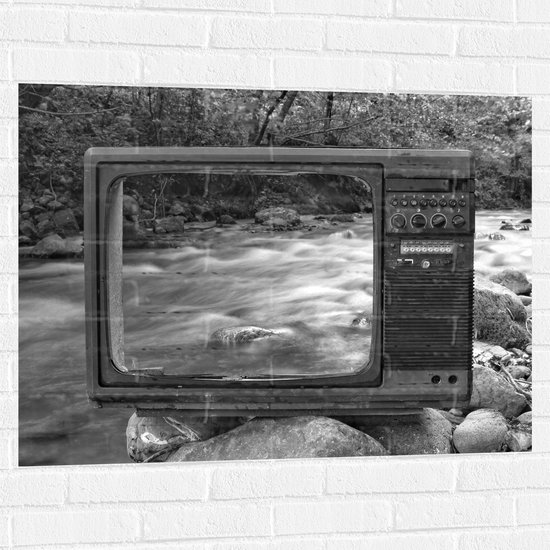 Muursticker - Oude Vintage Televisie met Doorkijk op Rivier (Zwart-wit) - 100x75 cm Foto op Muursticker