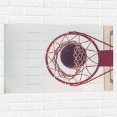 Muursticker - Basket door Basketbal Heen - 90x60 cm Foto op Muursticker