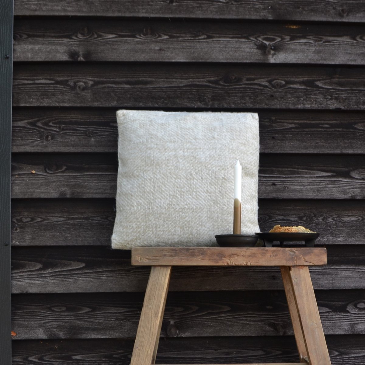 DKNC Kussen Acryl Beige 45x45x8cm
