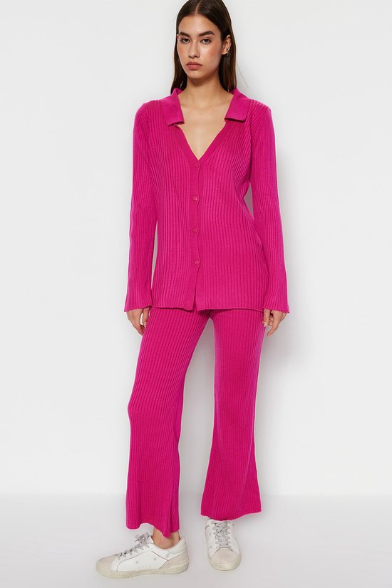 Foto: Trendyol vrouwen standaard mouw polo nek fuchsia basic polokraag gebreide top en broekset twoaw23au00007