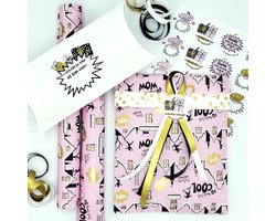 Product afbeelding van Sinterklaas 38-delige Inpakset - Cadeaupapier Inpakpapier - Roze Goud Cadeaupapier - Cadeauzakjes Stickers