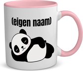Akyol - liggende panda met eigen naam koffiemok - theemok - roze - Panda - panda liefhebbers - mok met eigen naam - iemand die houdt van panda's - verjaardag - cadeau - kado - 350 ML inhoud