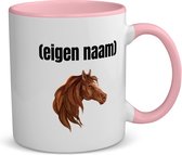 Akyol - paardenkop met eigen naam koffiemok - theemok - roze - Paarden - paarden liefhebbers - mok met eigen naam - iemand die houdt van paarden - verjaardag - cadeau - kado - 350 ML inhoud