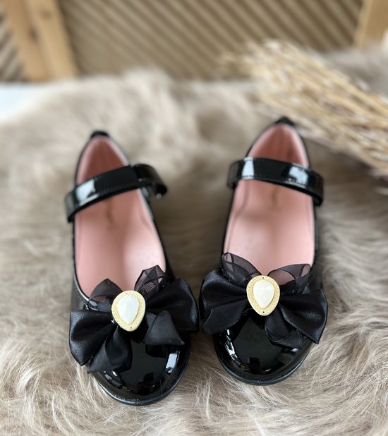 meisjesschoenen-luxe feestschoenen-leren kinderschoenen- zwarte ballerina-vintage stijl- schoenen met enkelband-klittenbandsluiting-sierstrik van tule-parelsteen-bruidsmeisjes-bruiloft-feest-verjaardag-fotoshoot- maat 21