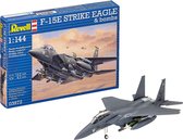 Maquette Revell F-15th Strike Eagle & Bombs 1: 144 Grijs 70 pièces
