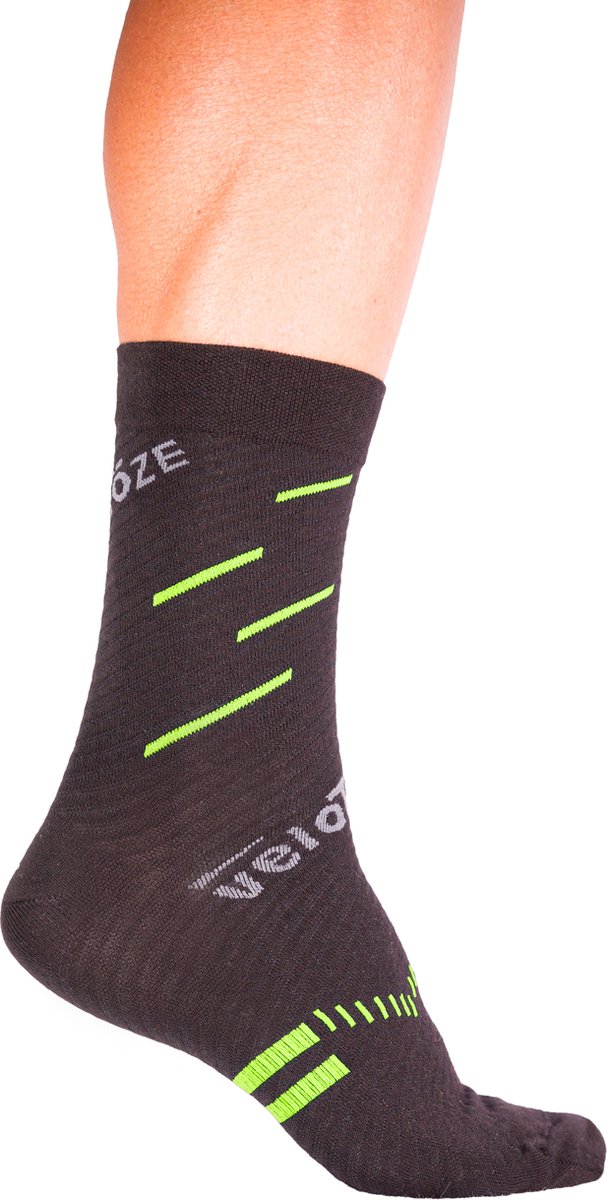 veloToze Cycling Sock - Active Compression Black/Viz-Yellow - Large/XL - Sokken