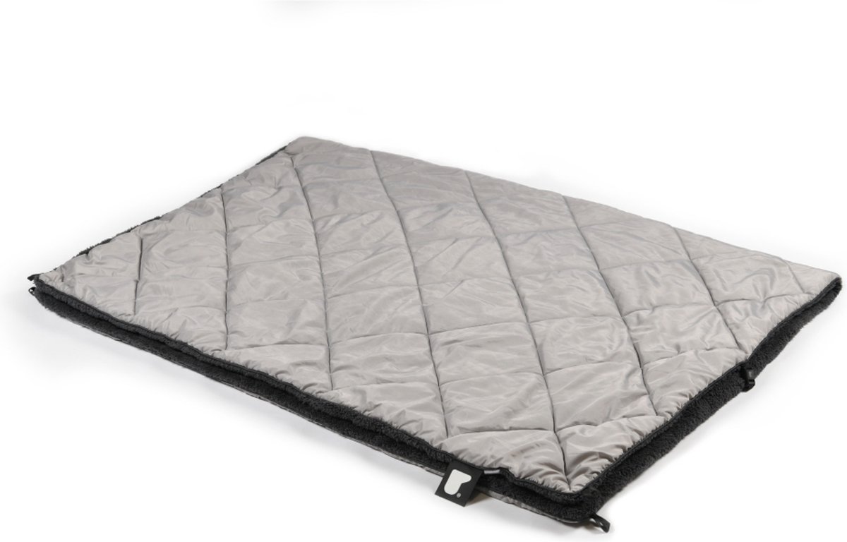 Extreme Lounging - b-blanket - tweezijdige plaid - gewatteerd & teddy fleece - binnen & buiten - 140x200cm - Silver grey